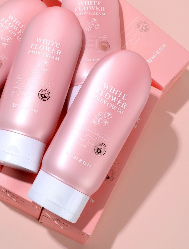 White Flower Snow Cream Beyazlatıcı Işıltı Artırıcı Yüz Kremi 150 ml