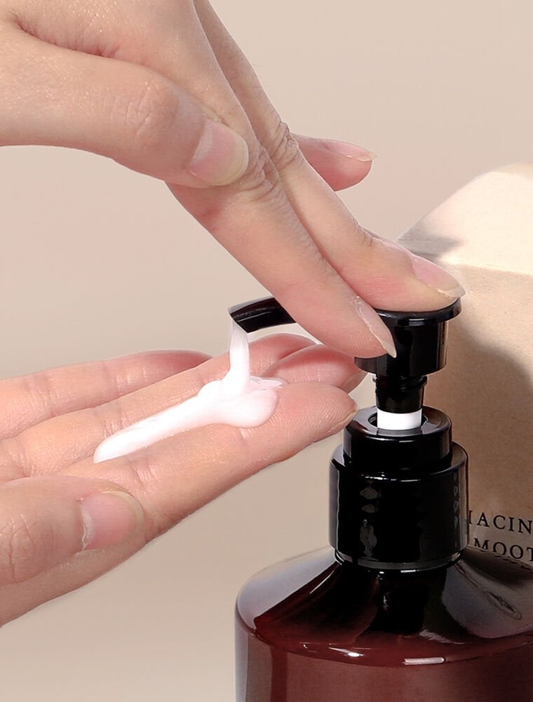 Niacinamide Smoothing Body Lotion Işıltı Artırıcı Canlandırıcı Vücut Losyonu 300 ml